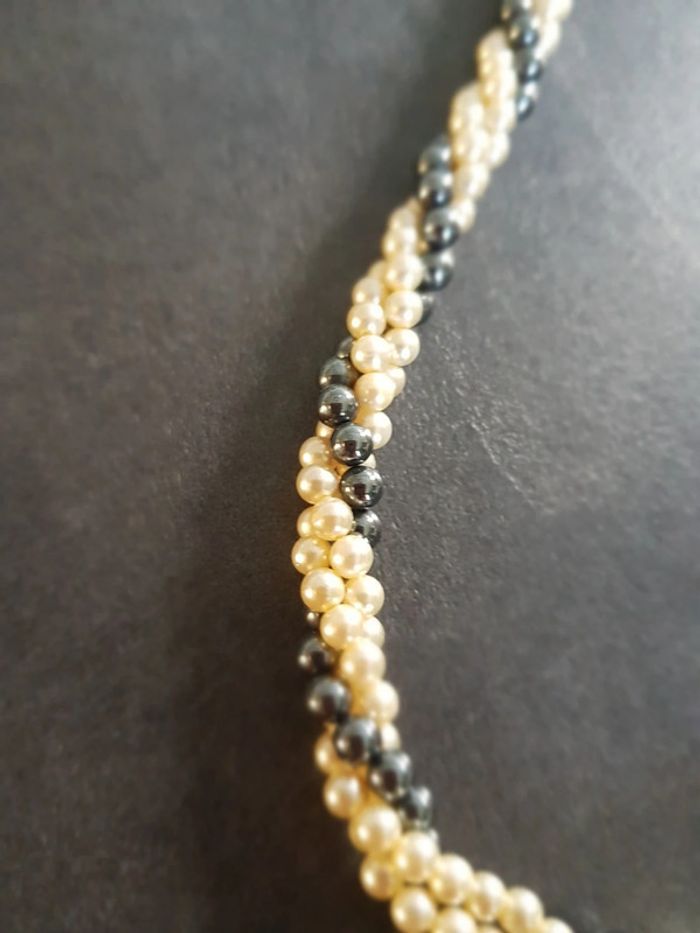 Collier perles noir et ivoire nacrées - photo numéro 2