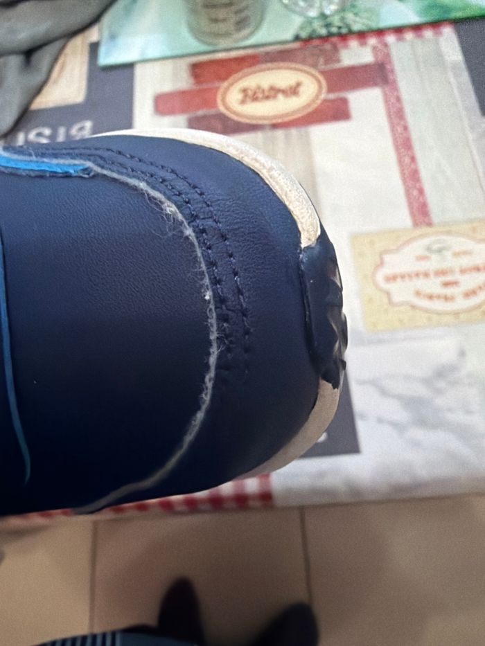 Basket adidas garçon à scratch taille 24 - photo numéro 5