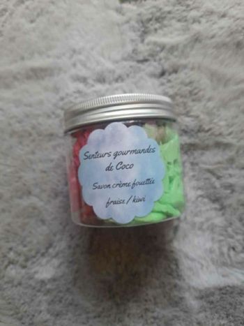 Savon crème fouettée fraise kiwi