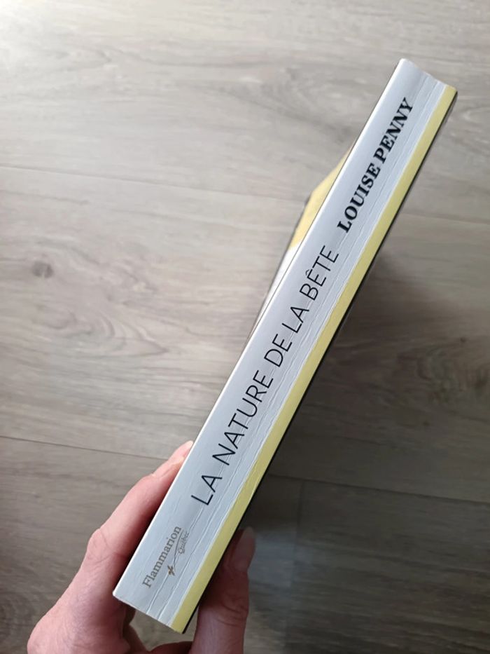 La Nature de la bête
Louise Penny
Format broché - photo numéro 3