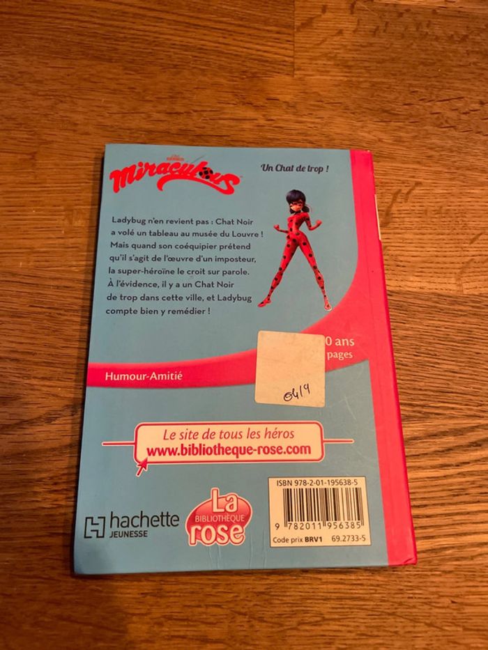 Livre La bibliothèque Rose Miraculous Un chat de trop ! Numéro 2 - photo numéro 3