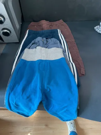 Lot pantalons garçon 12 mois 1 an dont adidas