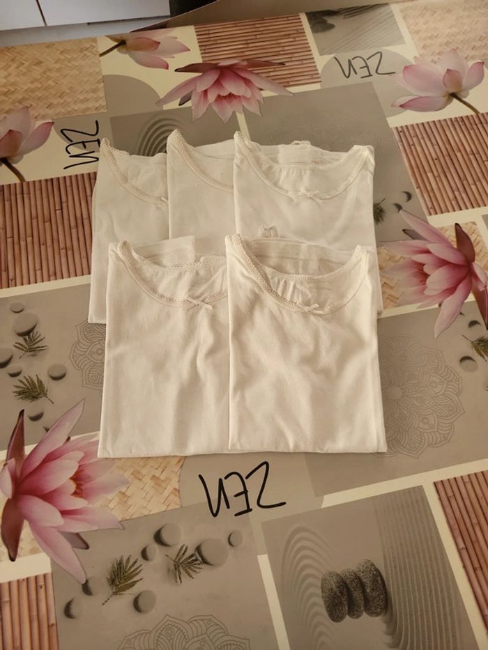 Lot de 5 maillots de corps 8/9 ans