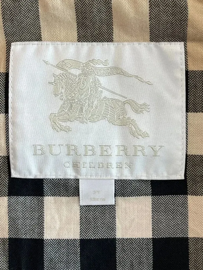 Coupe-vent ou imperméable rouge Burberry - photo numéro 4