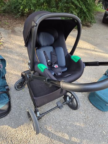 Poussette + nacelle et cosy 