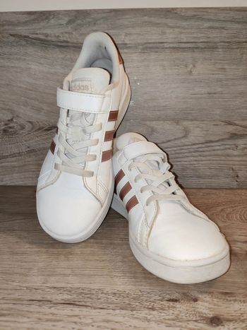 Basket adidas p32