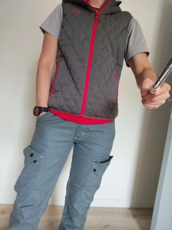 Doudoune sans manche avec capuche