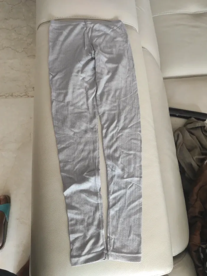 Lot sous vêtements chauds 6/8ans neufs - photo numéro 2