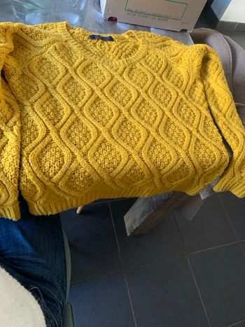 Pull jaune 