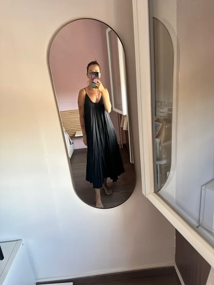 Robe longue noir - photo numéro 2