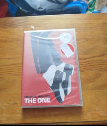 DVD encore dans son emballage Michael Jackson the one 