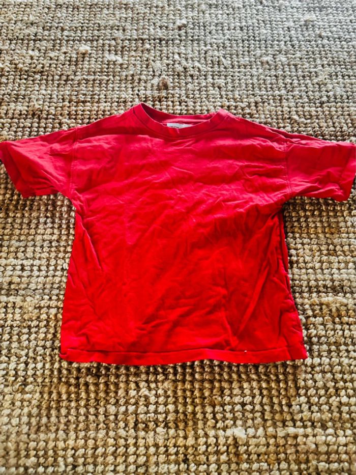 T-shirt boy