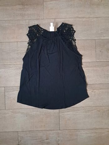 Haut broderie