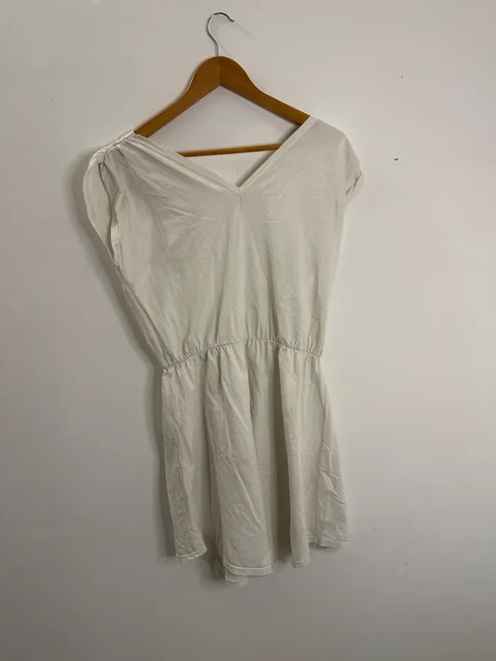 Robe blanche bon état T40 - photo numéro 2