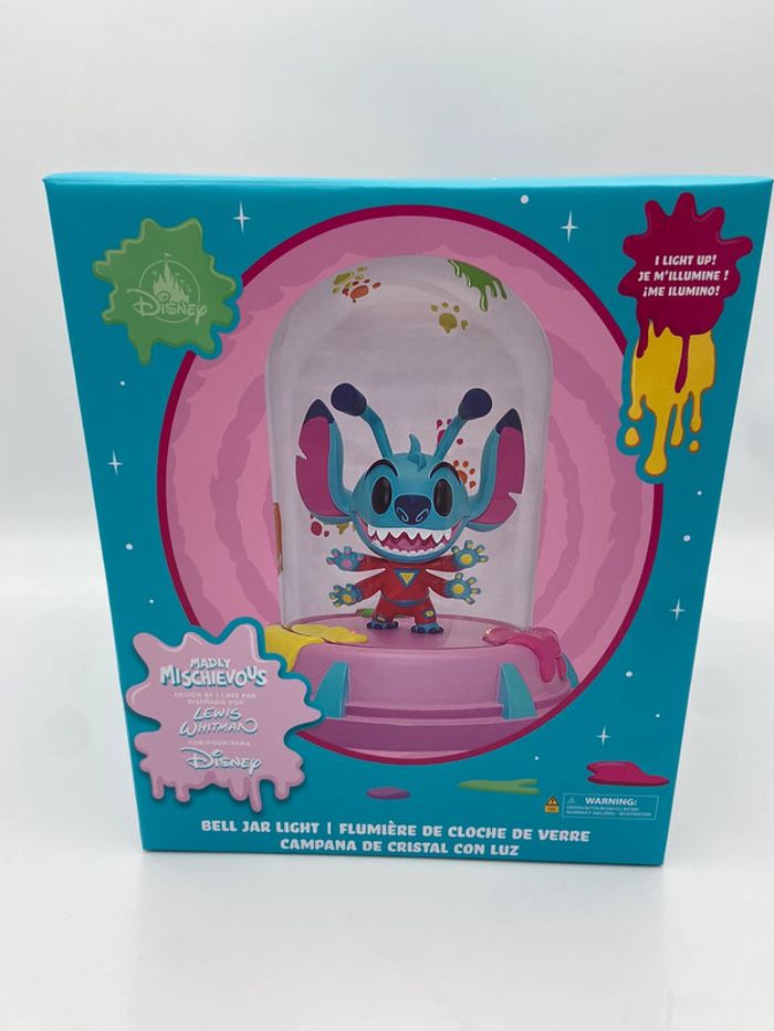 Figurine Disney Stitch Madly Mischievous par Lewis Whitman / Lumineuse / Dôme en verre - photo numéro 3