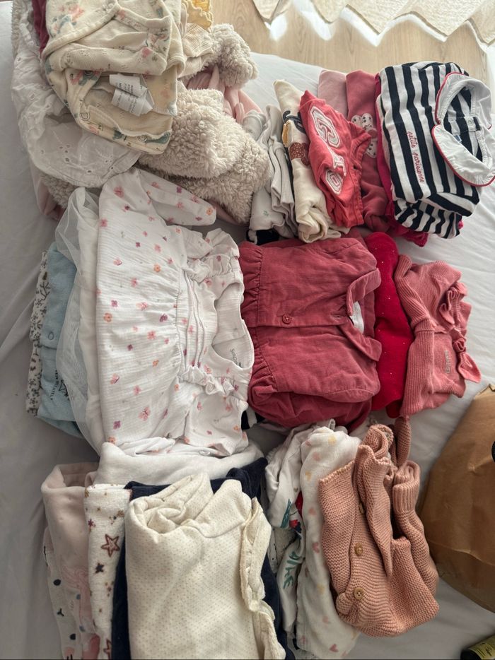 Lot de vêtements3mois / 6 mois / 9 mois : 40 articles