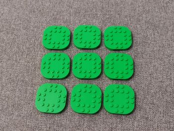 9 plaques 6x6 arrondies vertes Lego - jamais utilisées parfait état - vrai Lego