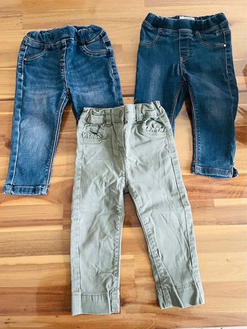 Lot 3 jeans