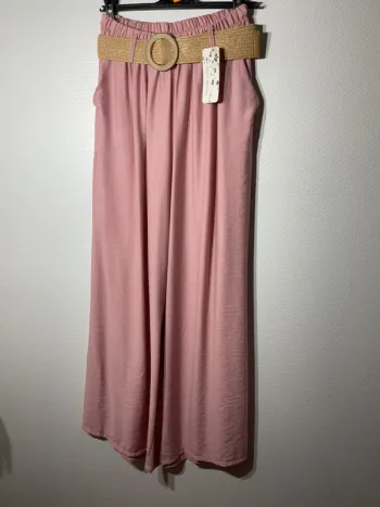 Pantalon large + ceinture femme taille unique (38-46)- new collection - neuf avec étiquette