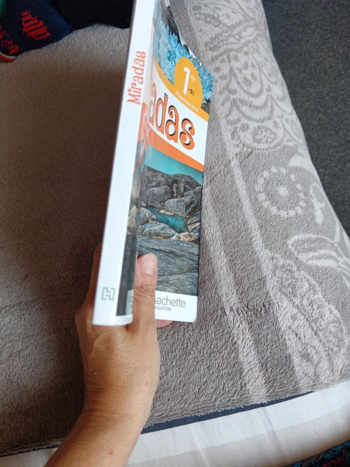 Livre scolaire d'espagnol - photo numéro 4