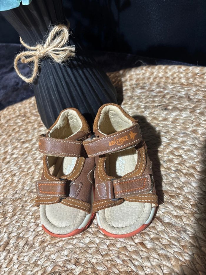 Claquettes garçon pointure 18 - photo numéro 2