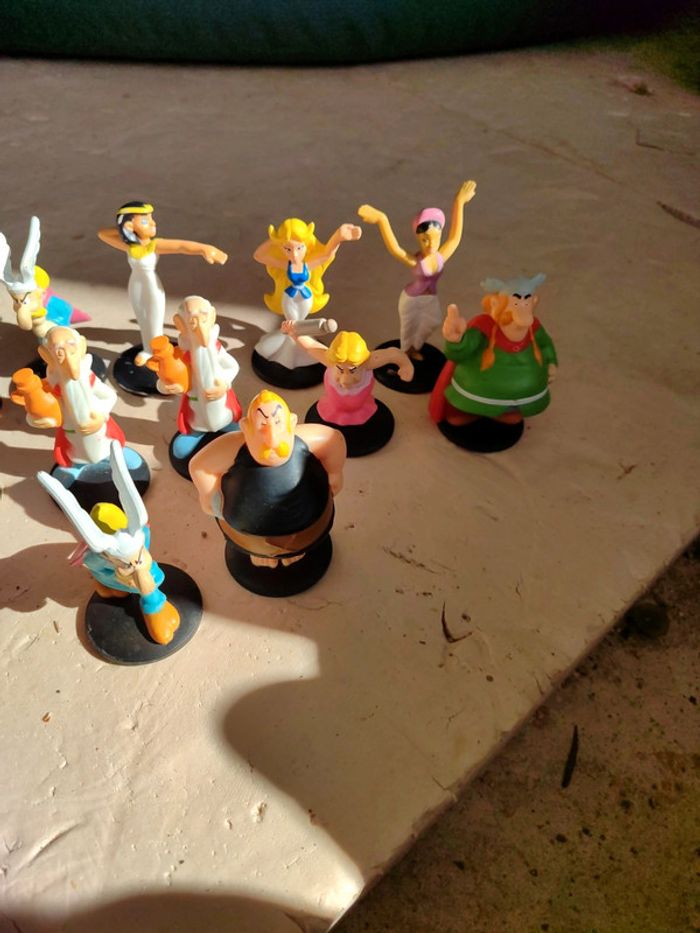 Figurines - photo numéro 4