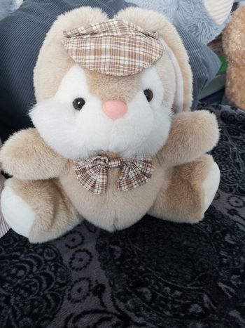 Lapin en peluche