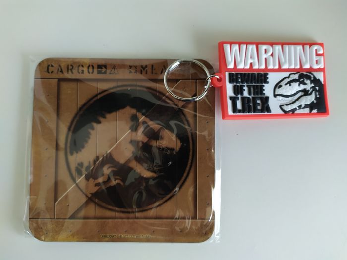 Gift set cadeau mug/tasse + porte clés + dessous de verre Jurassic Park Neuf - photo numéro 4