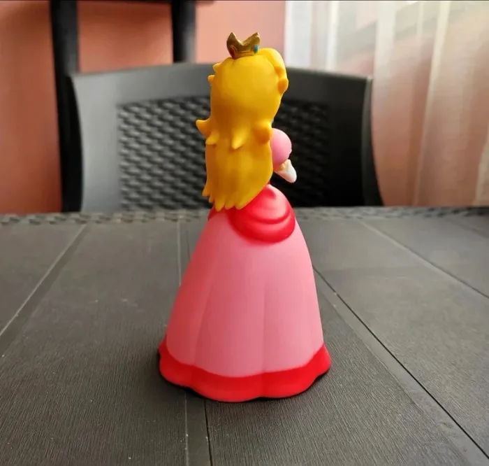Grande figurine Princess Peach - Nintendo, Mario - photo numéro 4
