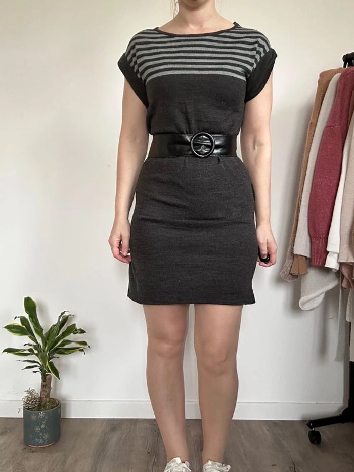 K Woman Robe pull rayée grise – Taille 36 – Très bon état - photo numéro 2