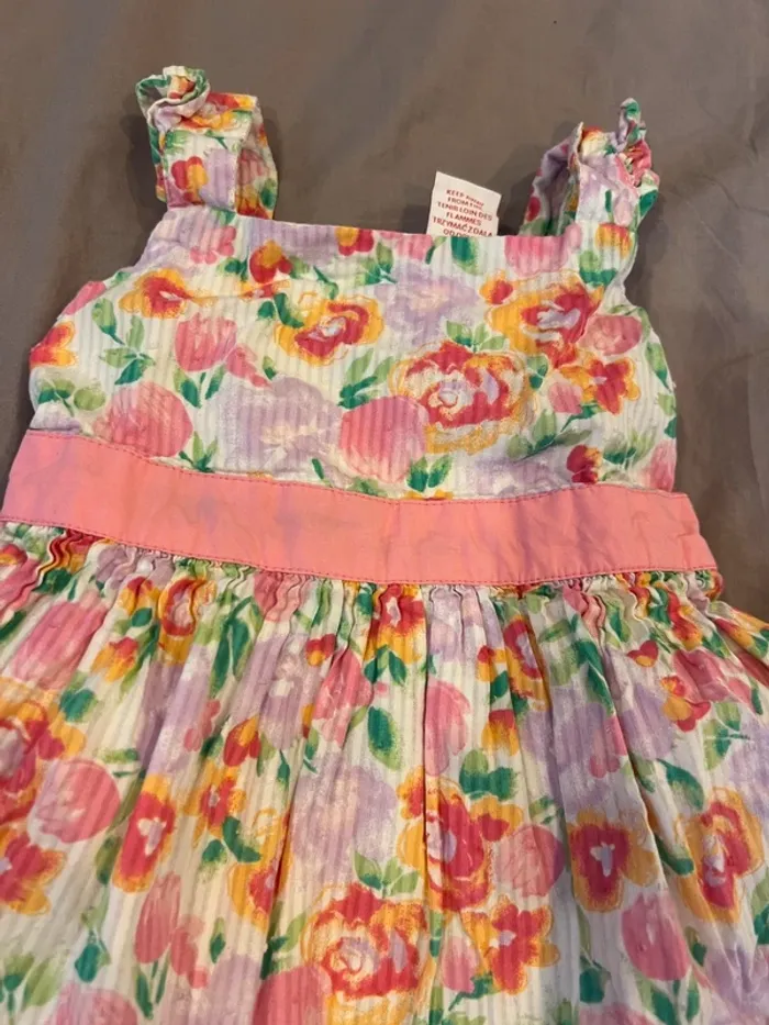 Robe fleurie 3 ans - photo numéro 2