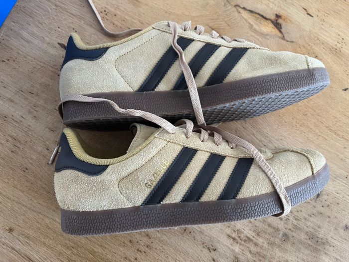 Adidas gazelle taille 42 2/3 - photo numéro 2