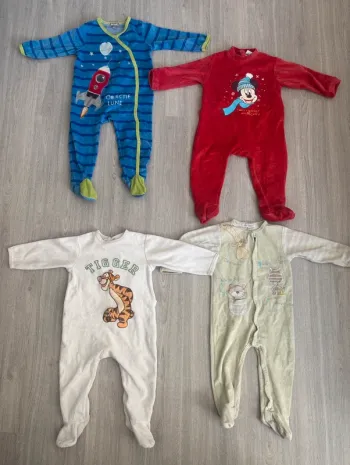 6 Pyjamas 18 mois