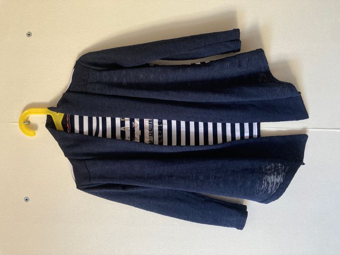 tee-shirt avec gilet intégré