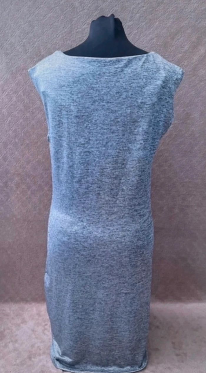 Robe longue grise - photo numéro 7