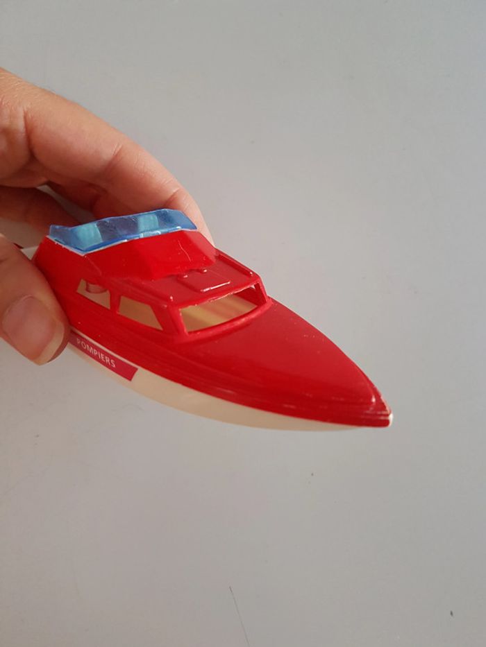 Bateau de pompier - photo numéro 6