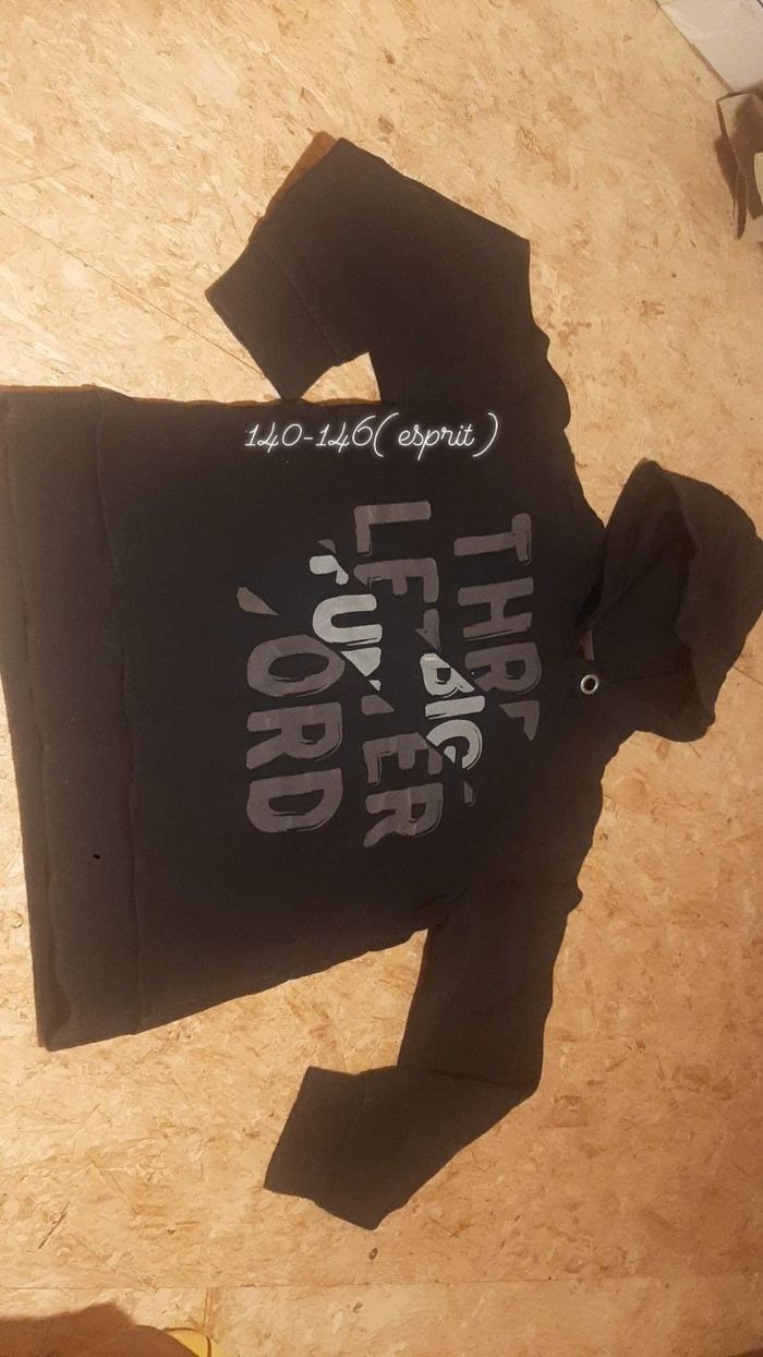 Pull à capuche garçon
