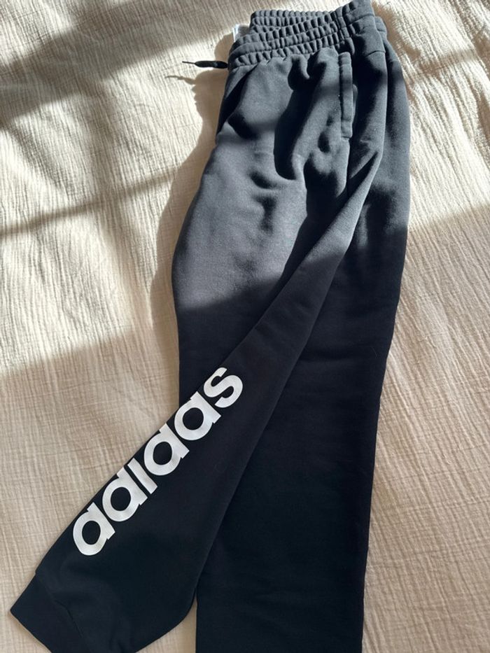 Pantalon survêtement Adidas - photo numéro 4