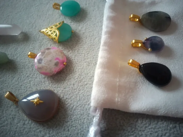Lot de 8 pendentifs en pierres naturelles - photo numéro 5