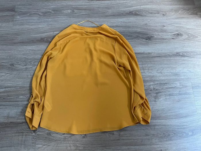 Haut femme Primark taille 40 couleur jaune moutarde très bon état - photo numéro 2