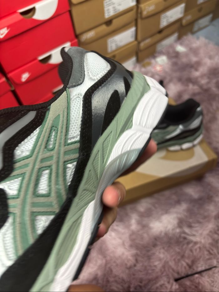 Asics gel NYC Kaki et noir taille 38 neuve - photo numéro 6
