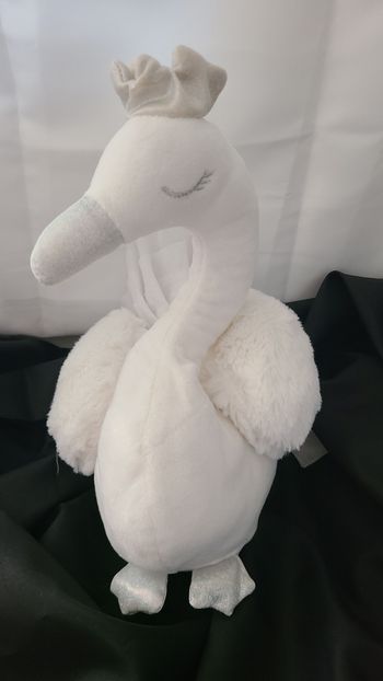 Peluche doudou cygne endormi PRIMARK blanc tutu blanc couronne 32cm env