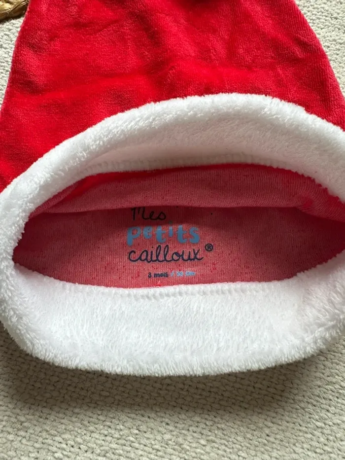 Bonnet de Noël rouge et blanc – Taille 3 mois – Mes Petits Cailloux – Neuf - photo numéro 3