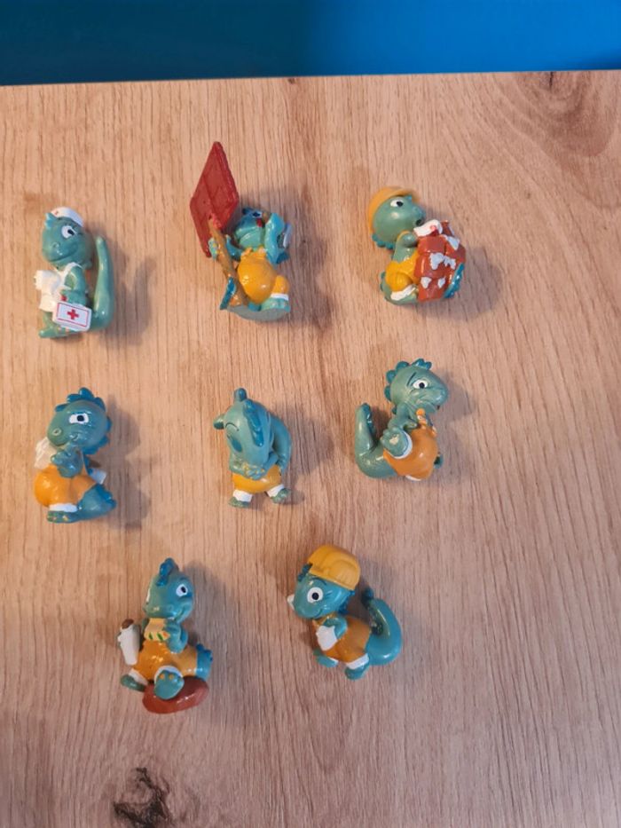 Lot de 8 figurines Kinder Vintage Dino