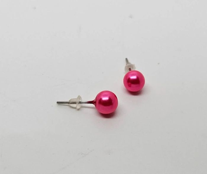 Paire de boucles d'oreilles.
Neuve. - photo numéro 4