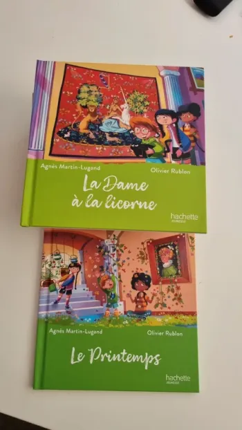 Lot de 2 livres McDonald's neuf
