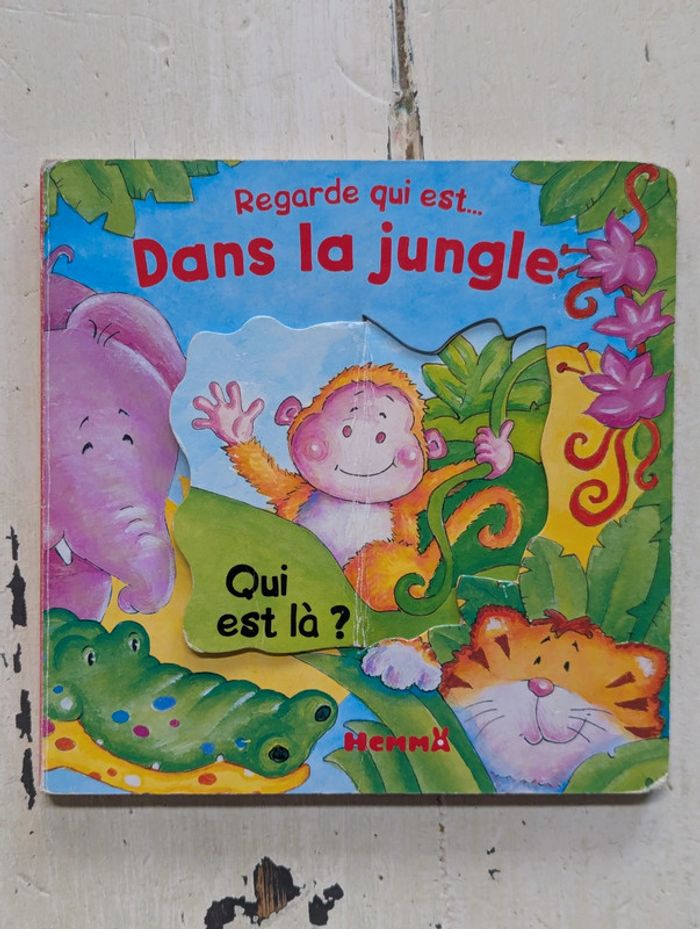 Regarde qui est dans la jungle
