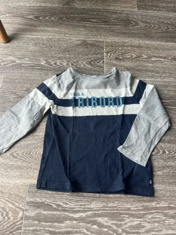Pull tous à tribord okaidi 4 ans