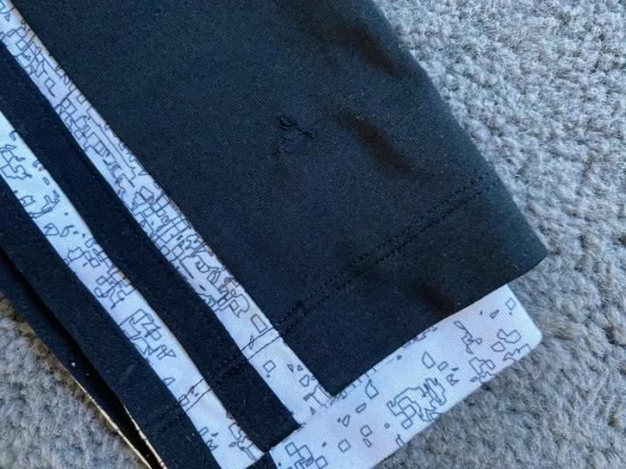 Legging Adidas imprimé graphique – Taille XS – Rare & stylé - photo numéro 5