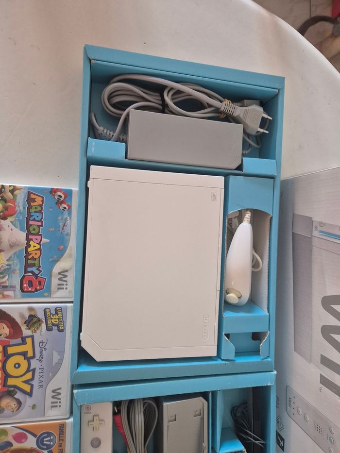 Console Nintendo wii blanche en boite et jeux - photo numéro 3